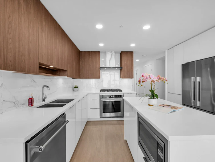 1702-7769 Park Crescent, Burnaby, BC, V3N 0J7 - 7