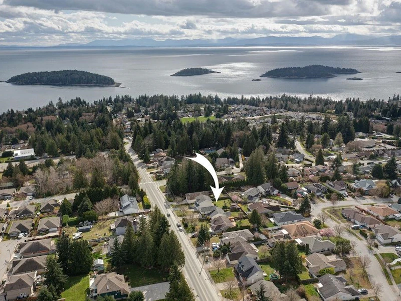 5621 Nickerson Road, Sechelt BC