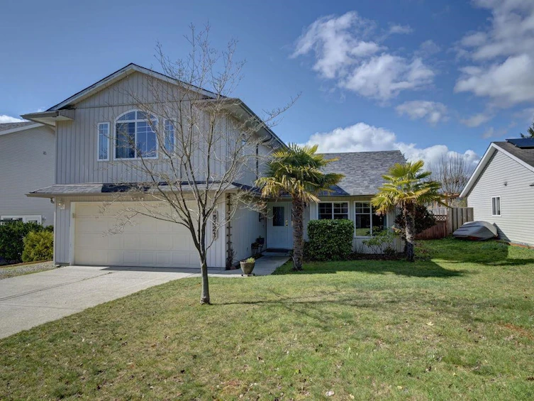 5621 Nickerson Road, Sechelt, BC, V7Z 0M6 - 4