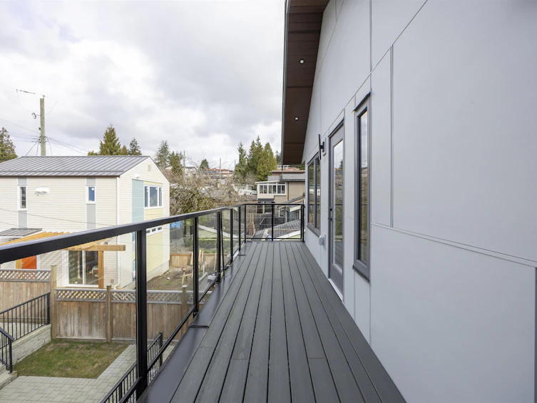 7 N Howard Avenue, Burnaby, BC, V5B 1J6 - 27