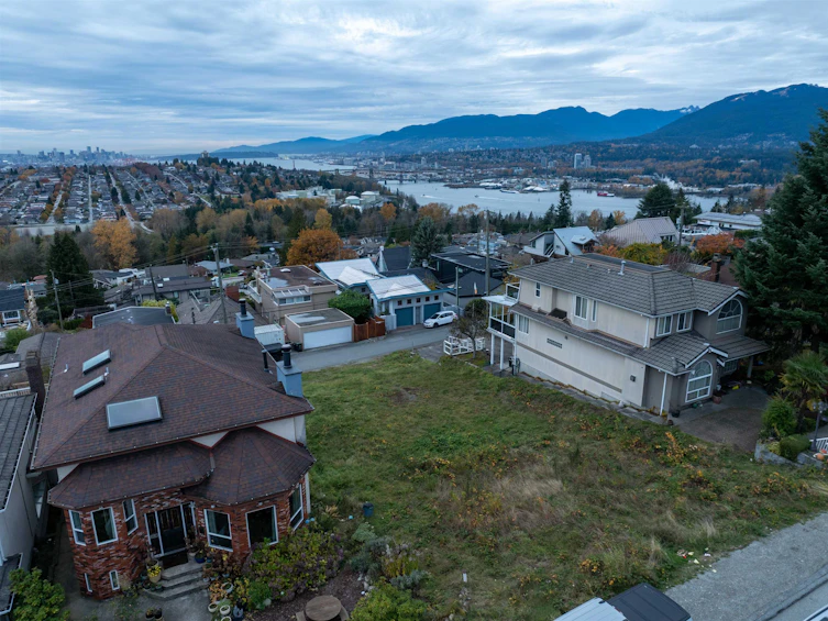 34 N Hythe Avenue, Burnaby, BC, V5B 1G4 - 23