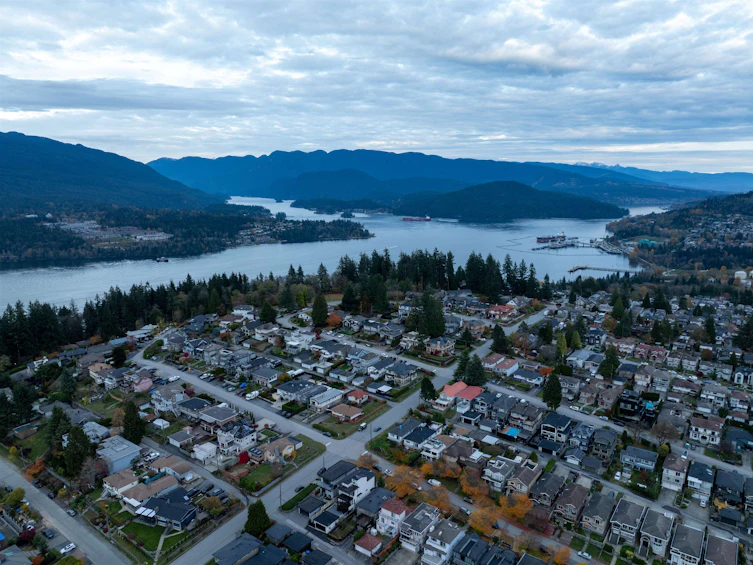 34 N Hythe Avenue, Burnaby, BC, V5B 1G4 - 12