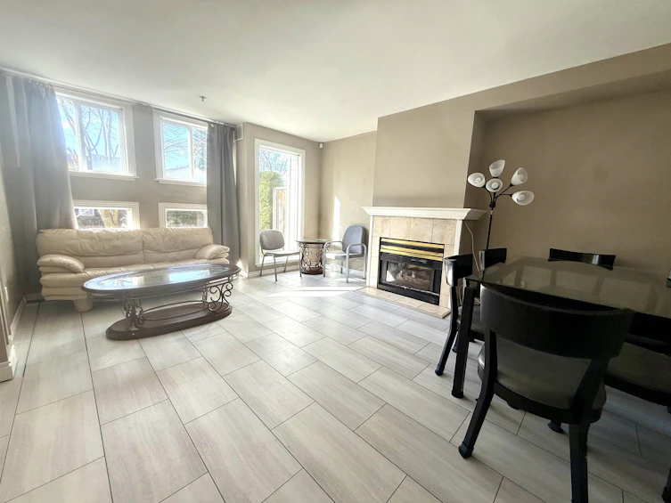 105-7288 No. 3 Road, Richmond, BC, V6Y 3Y1 - 2