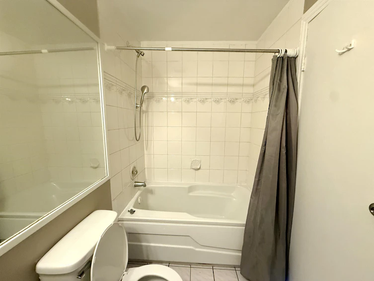 105-7288 No. 3 Road, Richmond, BC, V6Y 3Y1 - 11