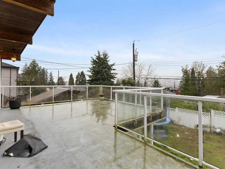 11875 99a Avenue, Surrey, BC, V3V 2P9 - 12
