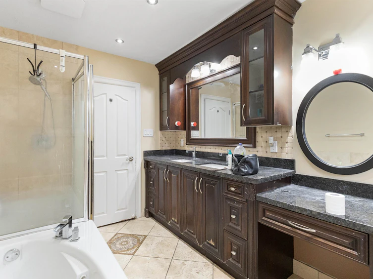 11875 99a Avenue, Surrey, BC, V3V 2P9 - 17