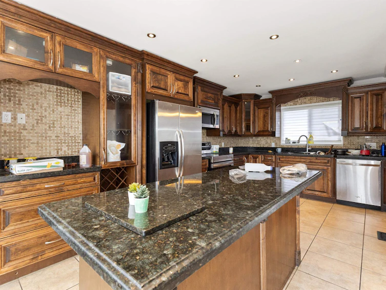 11875 99a Avenue, Surrey, BC, V3V 2P9 - 8