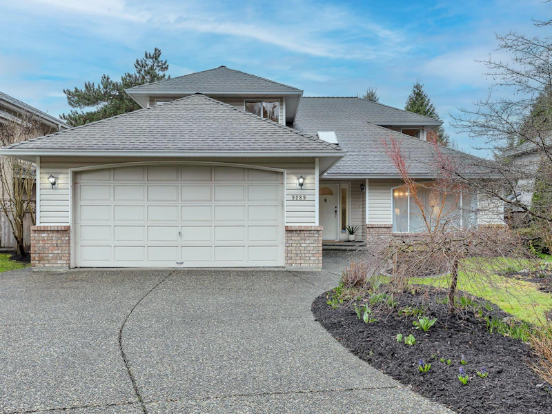 9289 204th Street, Langley BC V1M 2L8