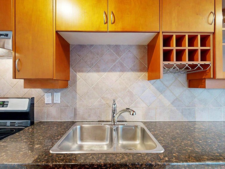 906-2370 W 2nd Avenue, Vancouver, BC, V6K 1J2 - 13