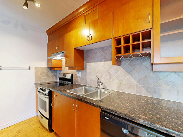 906-2370 W 2nd Avenue, Vancouver, BC, V6K 1J2 - 12