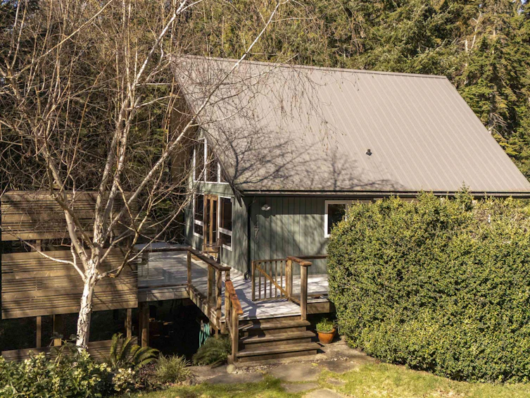 1470 Tunstall Boulevard, Bowen Island, BC, V0N 1G2