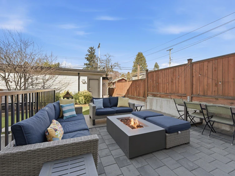 212 E 18th Street, North Vancouver, BC, V7L 2X6 - 34