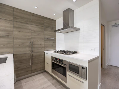 1206-7303 Noble Lane - 3