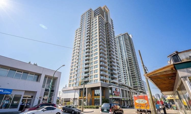 1206-7303 Noble Lane