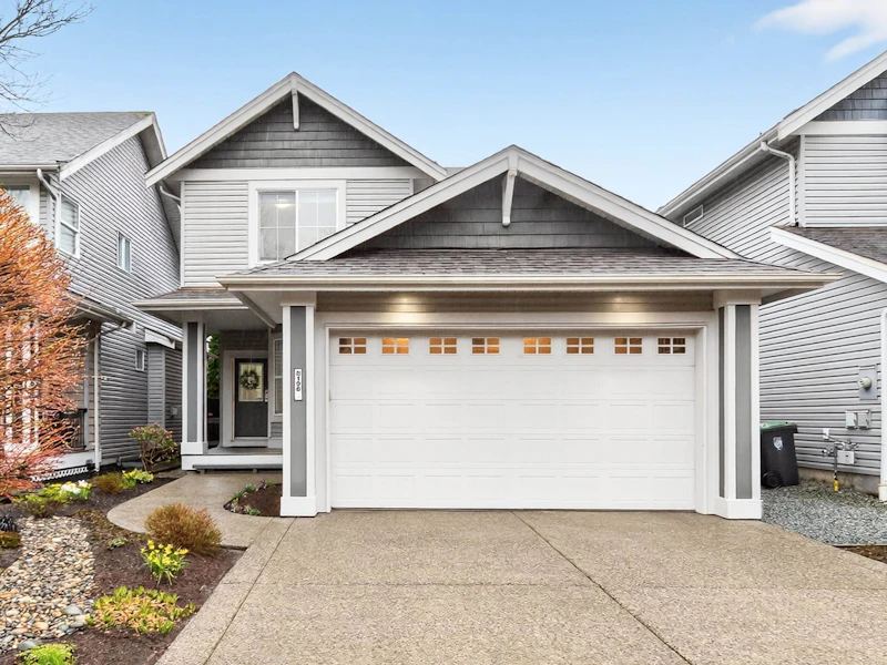 8196 211a Street, Langley BC V2Y 0B6