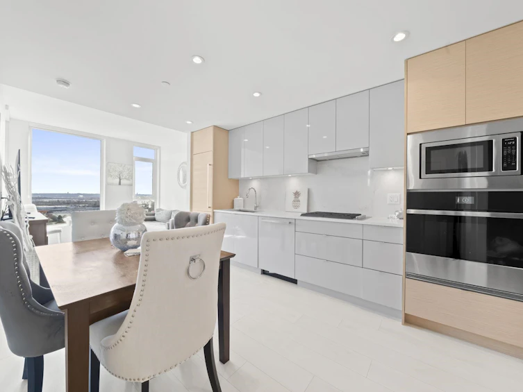 2201-3438 Sawmill Crescent, Vancouver, BC, V5S 0E3 - 2