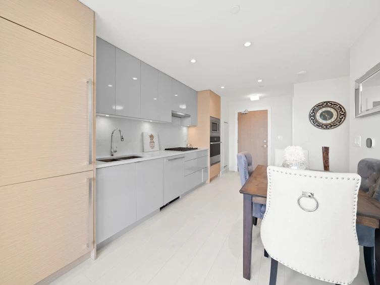 2201-3438 Sawmill Crescent, Vancouver, BC, V5S 0E3 - 3
