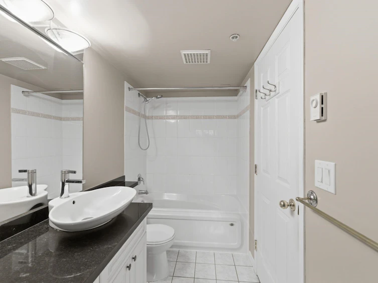 107-929 W 16th Avenue, Vancouver, BC, V5Z 1T3 - 23