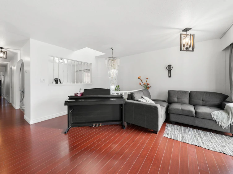 7882 Windsor Street, Vancouver, BC, V5X 4A8 - 8