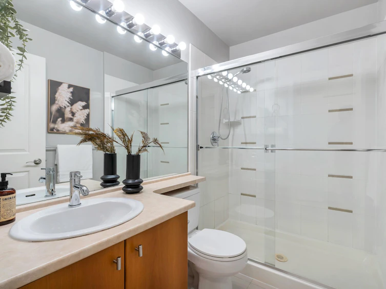 130-9229 University Crescent, Burnaby, BC, V5A 4Z2 - 23
