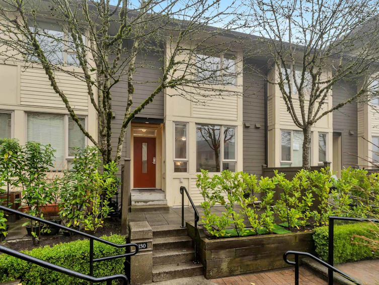 130-9229 University Crescent, Burnaby, BC, V5A 4Z2 - 5