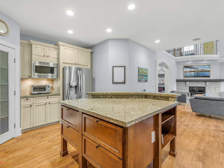 15450 37b Avenue, Surrey, BC, V3Z 0V4 - 16