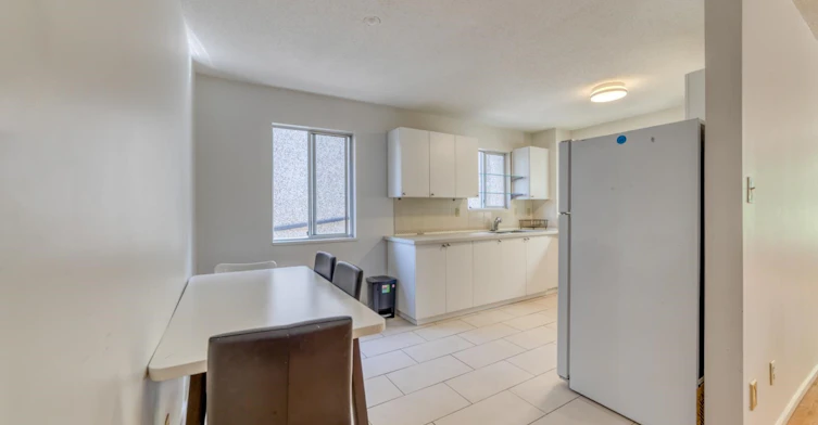 Upper, 4533 W 16th Ave, Vancouver, BC, V6R 3E8 - 23