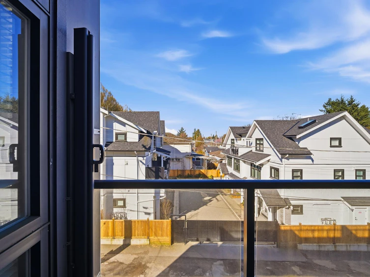 302-3939 Knight Street, Vancouver, BC, V5N 3L8 - 14