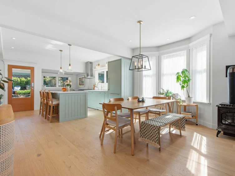 2224 Victoria Drive, Vancouver, BC, V5N 4K6 - 2