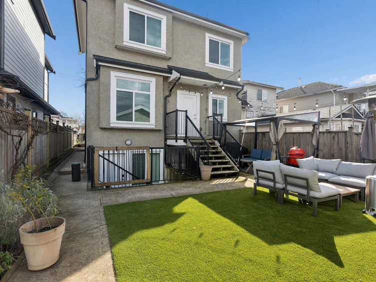 2275 E 34th Avenue, Vancouver, BC, V5P 1A9 - 7