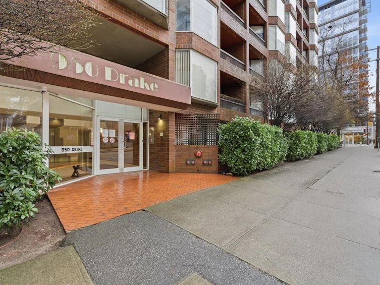 116-950 Drake Street, Vancouver, BC, V6Z 2B9 - 24