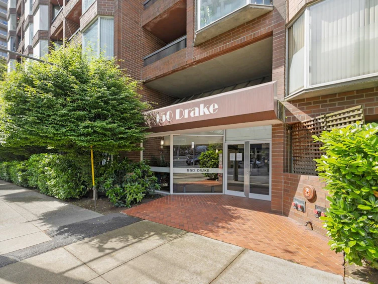 116-950 Drake Street, Vancouver, BC, V6Z 2B9 - 26