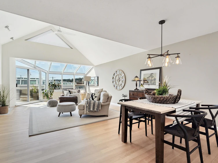 1107 Elm Street, Surrey, BC, V4B 1C1