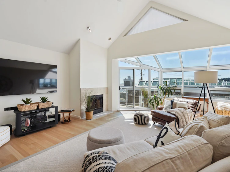 1107 Elm Street, Surrey, BC, V4B 1C1 - 5