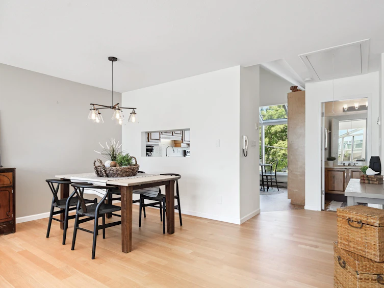 1107 Elm Street, Surrey, BC, V4B 1C1 - 11