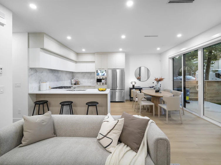 1-2386 E 45th Avenue, Vancouver, BC, V5R 1K3 - 2