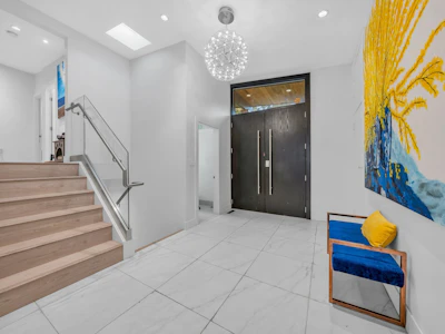 475 Newlands Road - 3