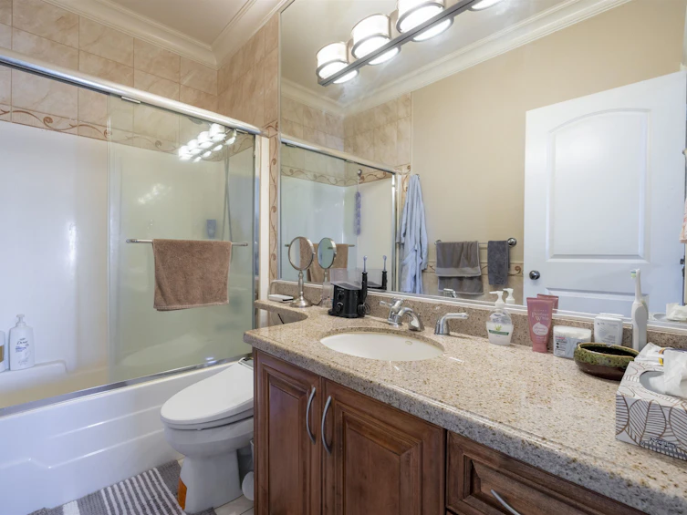 6860 Donald Road, Richmond, BC, V7C 2Y9 - 23