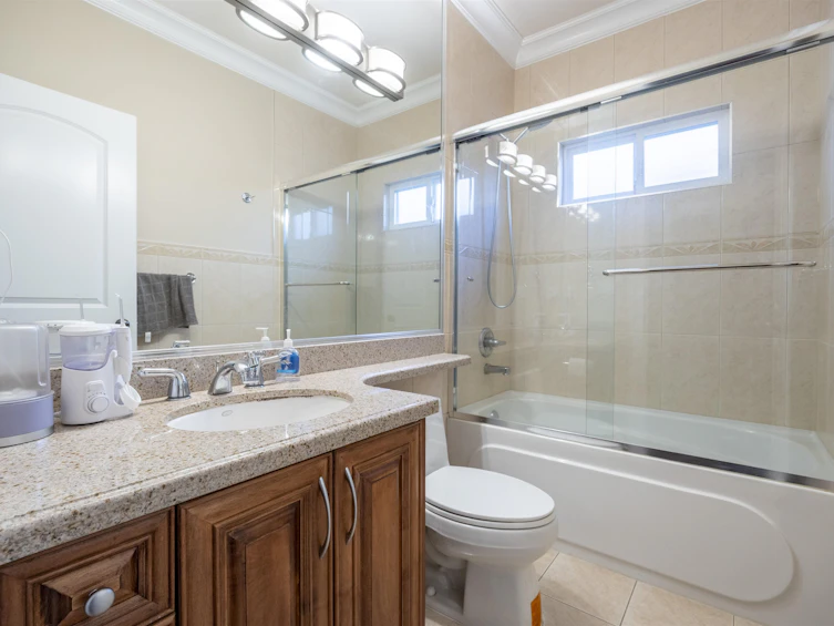 6860 Donald Road, Richmond, BC, V7C 2Y9 - 29
