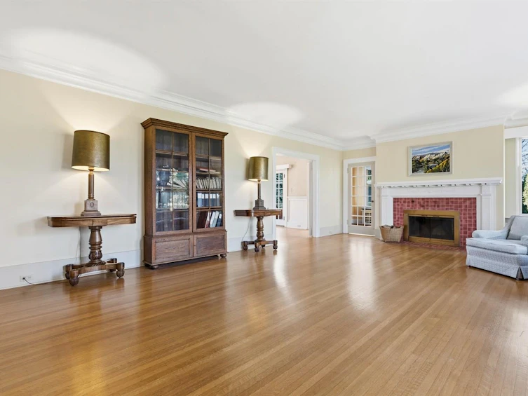 1570 W 36th Avenue, Vancouver, BC, V6M 1J8 - 7