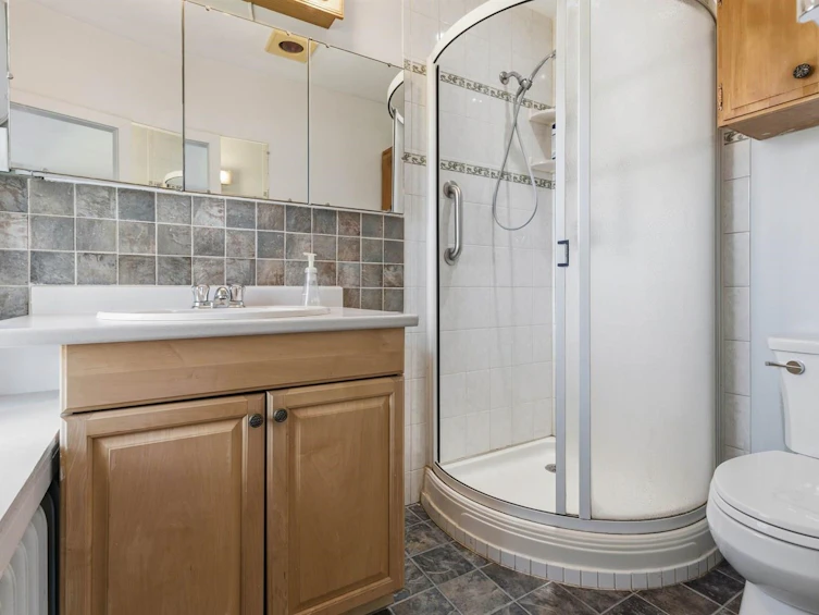 1570 W 36th Avenue, Vancouver, BC, V6M 1J8 - 19