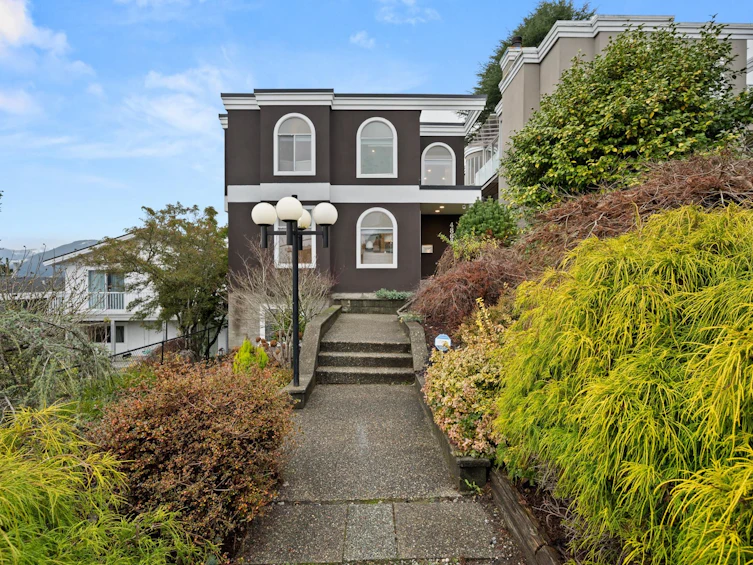 4863 Cambridge Street, Burnaby, BC, V5C 1H9 - 3