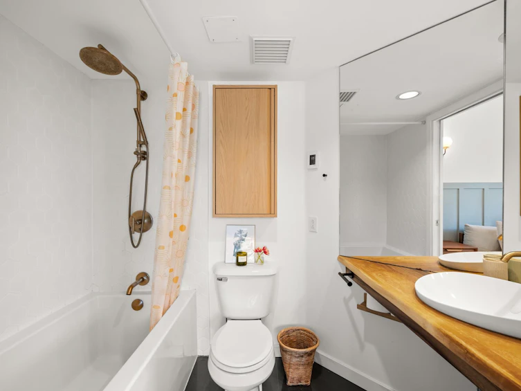 103-177 W 5th Street, North Vancouver, BC, V7M 1J6 - 18