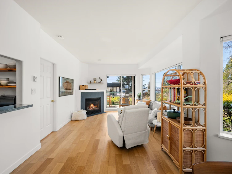 103-177 W 5th Street, North Vancouver, BC, V7M 1J6 - 7