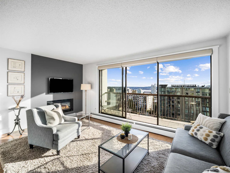 903-701 W Victoria Park, North Vancouver, BC, V7M 2L2 - 3