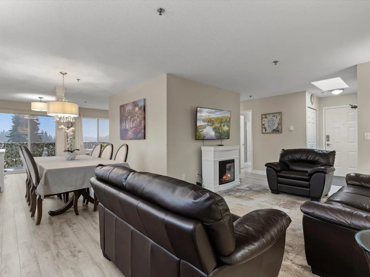 307-33535 King Road, Abbotsford, BC, V2S 6Z5 - 2