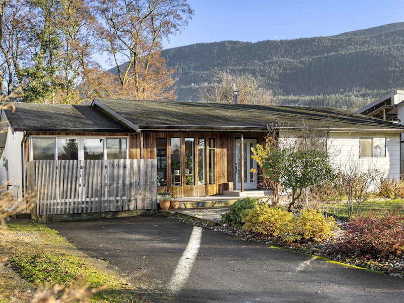 4472 Kehler Street, Chilliwack BC V2R 5E3