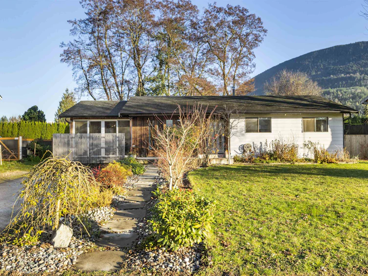 4472 Kehler Street, Chilliwack, BC, V2R 5E3 - 3
