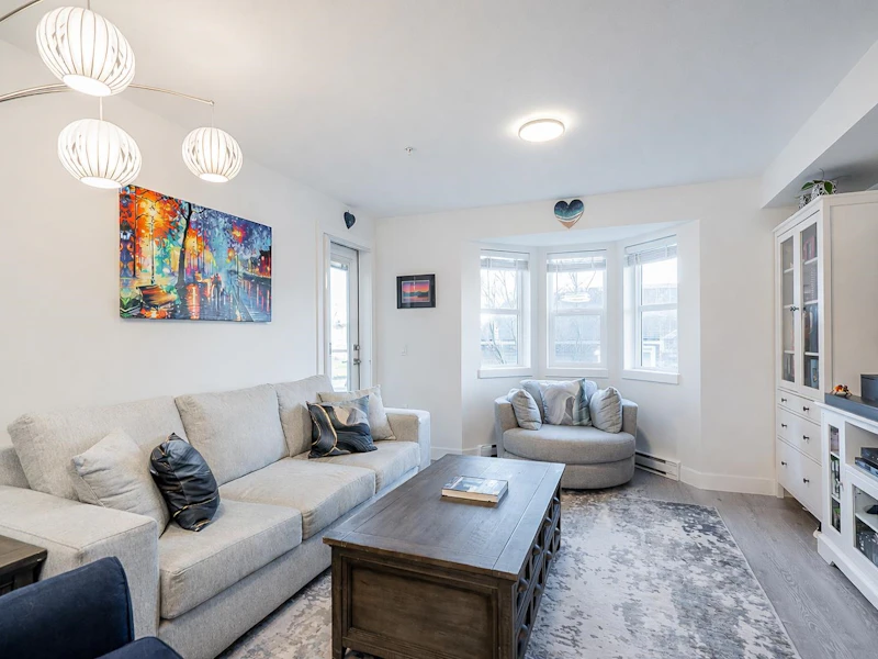 202 - 19730 56th Avenue, Langley BC V3A 3X6