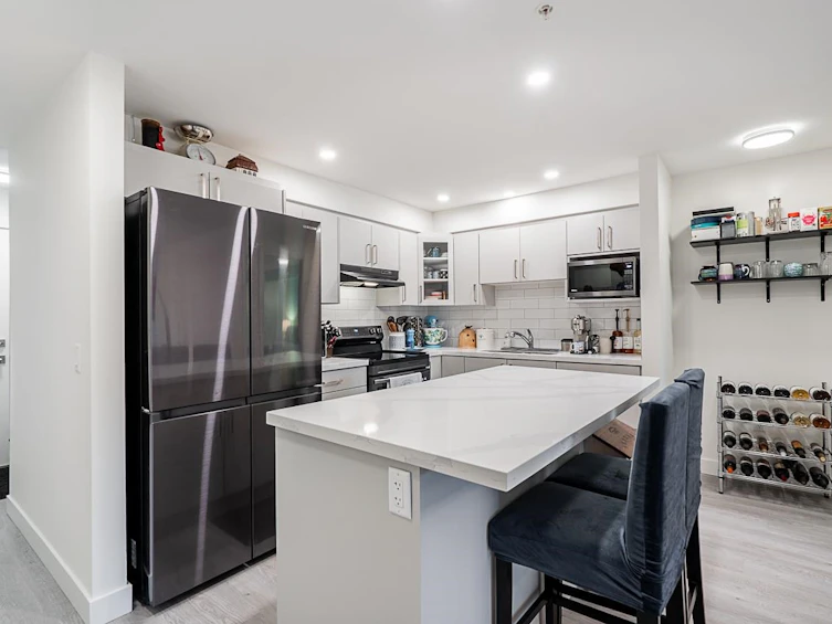 202-19730 56 Avenue, Langley, BC, V3A 3X6 - 3